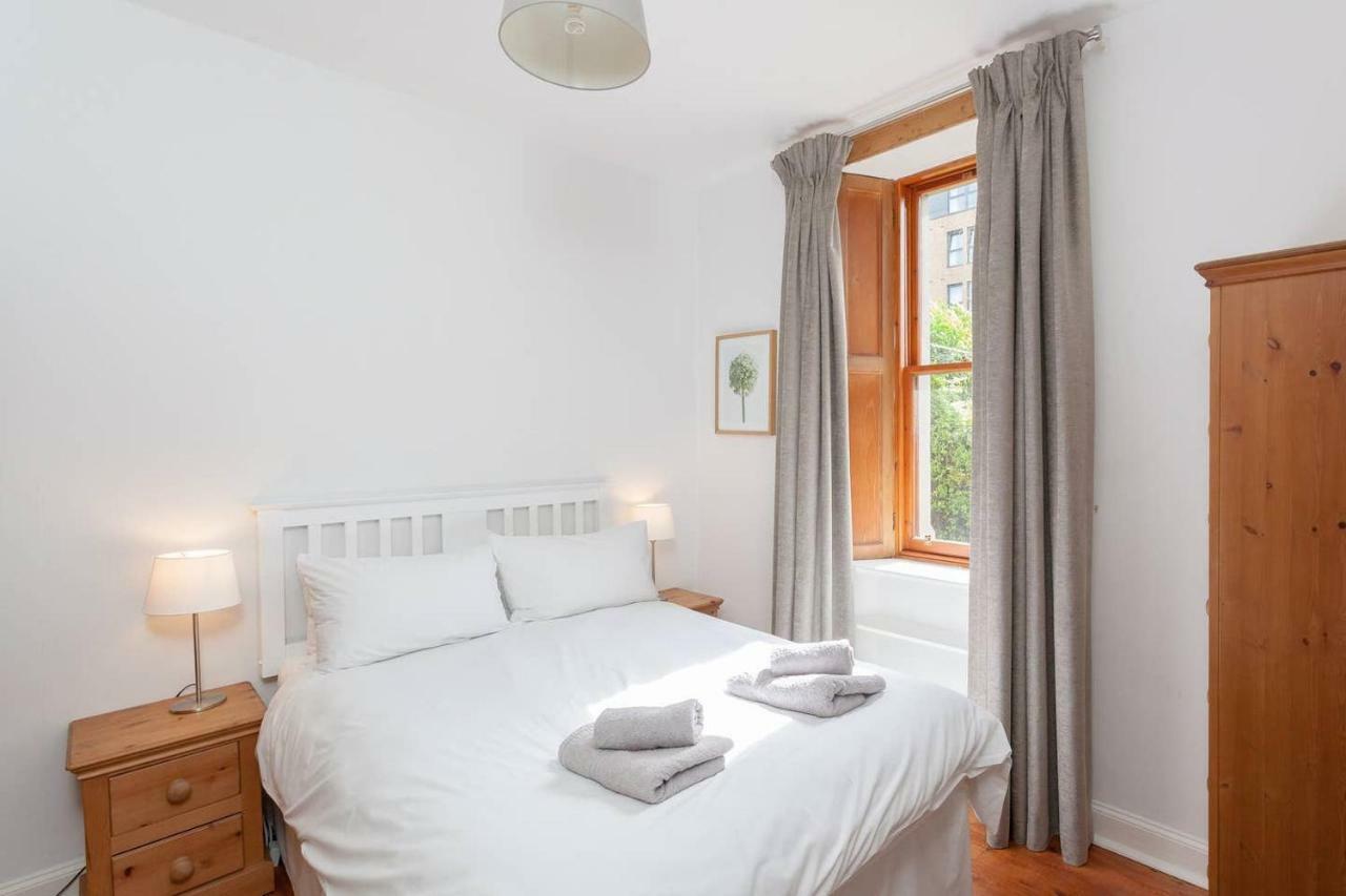 Apartment Princes St - 5 Minutes Walk-main Door&private Garden *